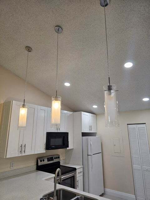 480 Hardwood Pl