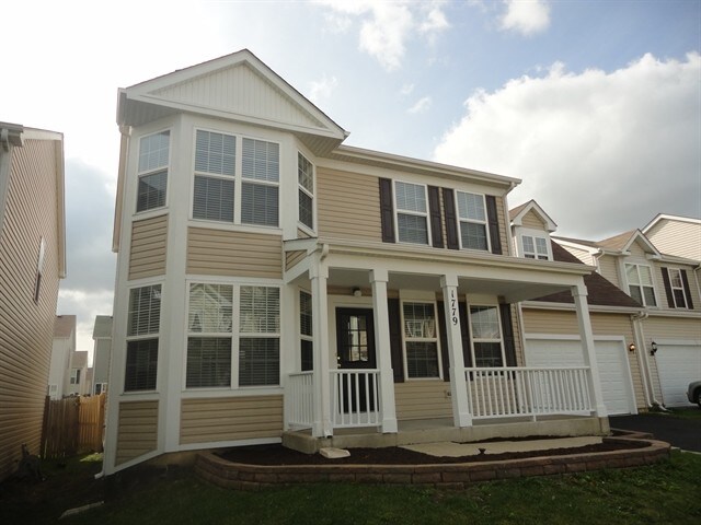 1779 Shari Ln in Aurora, IL - Building Photo