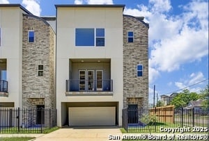 property at 2502 Hadley St