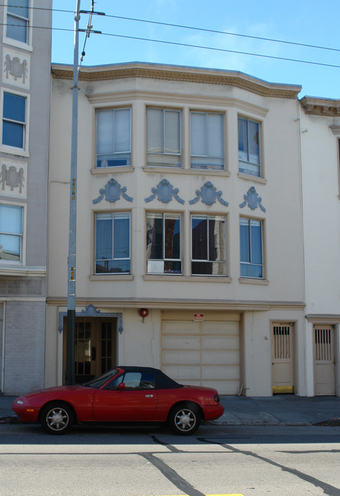 1515 Chestnut St in San Francisco, CA - Building Photo