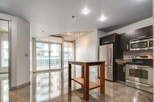 600 12th Ave S, Unit 816 in Nashville, TN - Building Photo