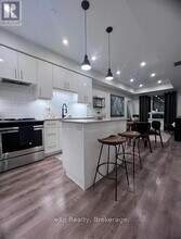 255 Northfield Dr E in Waterloo, ON - Building Photo - Building Photo