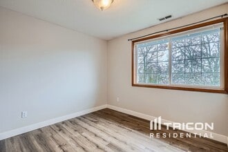16209 NE 12th St in Vancouver, WA - Building Photo - Building Photo