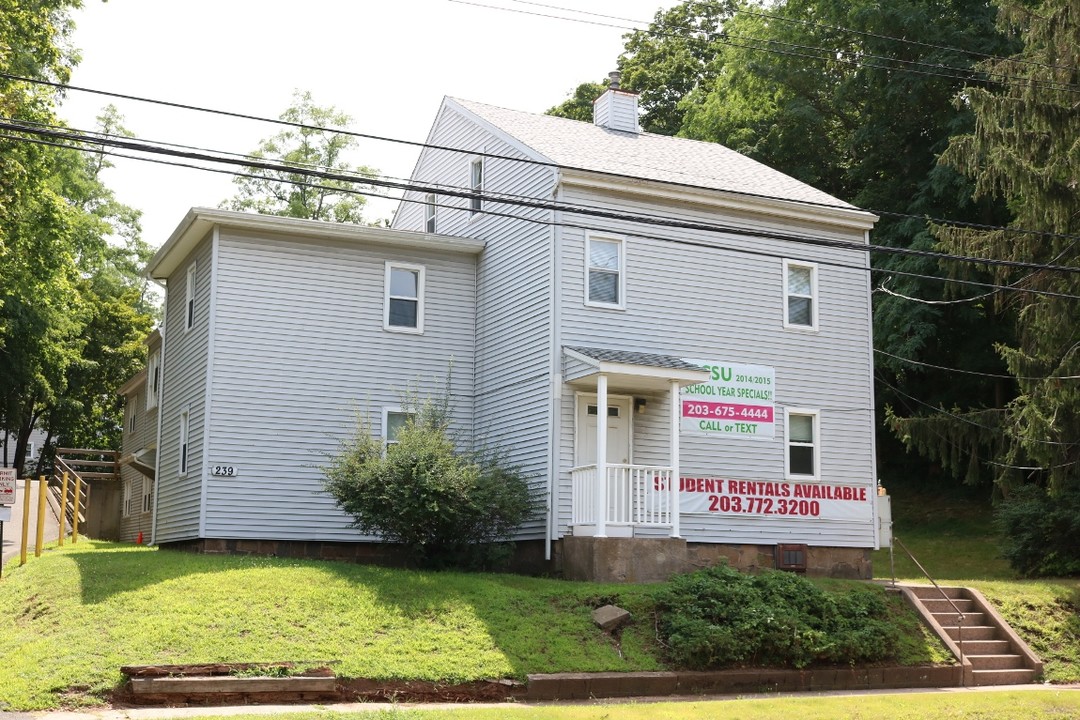 239 Fitch St in New Haven, CT - Building Photo