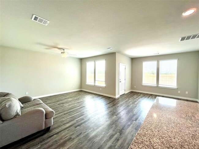 20103 Park Strip St in Lago Vista, TX - Building Photo - Building Photo