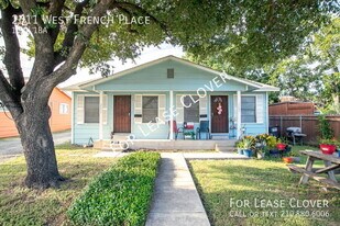 2611 W French Pl in San Antonio, TX - Building Photo