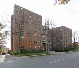 Harbor View in Greenwich, CT - Building Photo - Building Photo