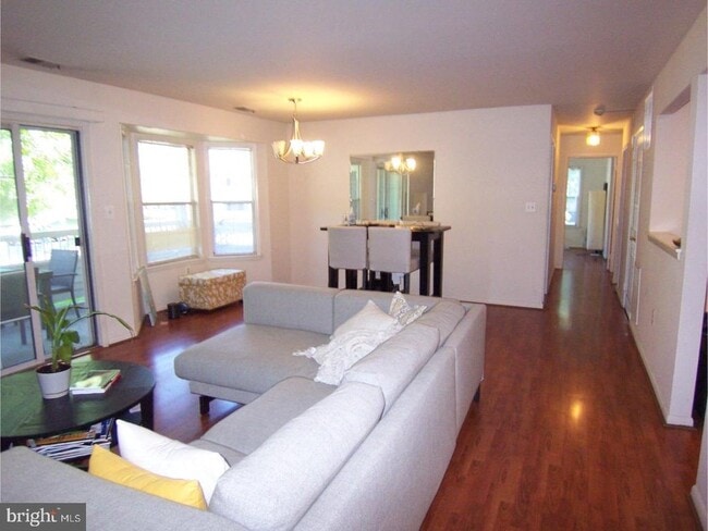 102 Sequoia Ct in Princeton, NJ - Building Photo - Building Photo