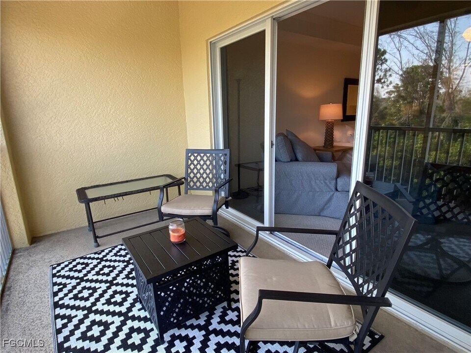 1795 Four Mile Cove Pkwy in Cape Coral, FL - Building Photo