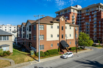 Hedrick Place in Nashville, TN - Foto de edificio - Building Photo