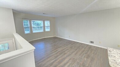 5037 Camden Ct SW in Lilburn, GA - Building Photo - Building Photo