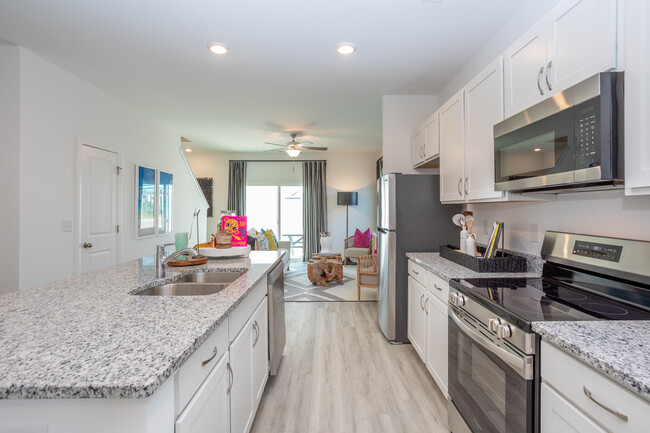 Westgate Townes in Leland, NC - Foto de edificio - Interior Photo