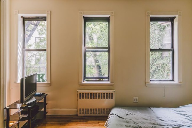 228 E 84th St-Unit -#D3 in New York, NY - Building Photo - Building Photo