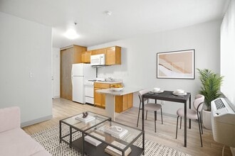 Beachview Villa in Huntington Beach, CA - Building Photo - Building Photo