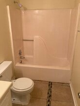 80 Rushwood Dr, Unit 80 in Jackson, TN - Foto de edificio - Building Photo