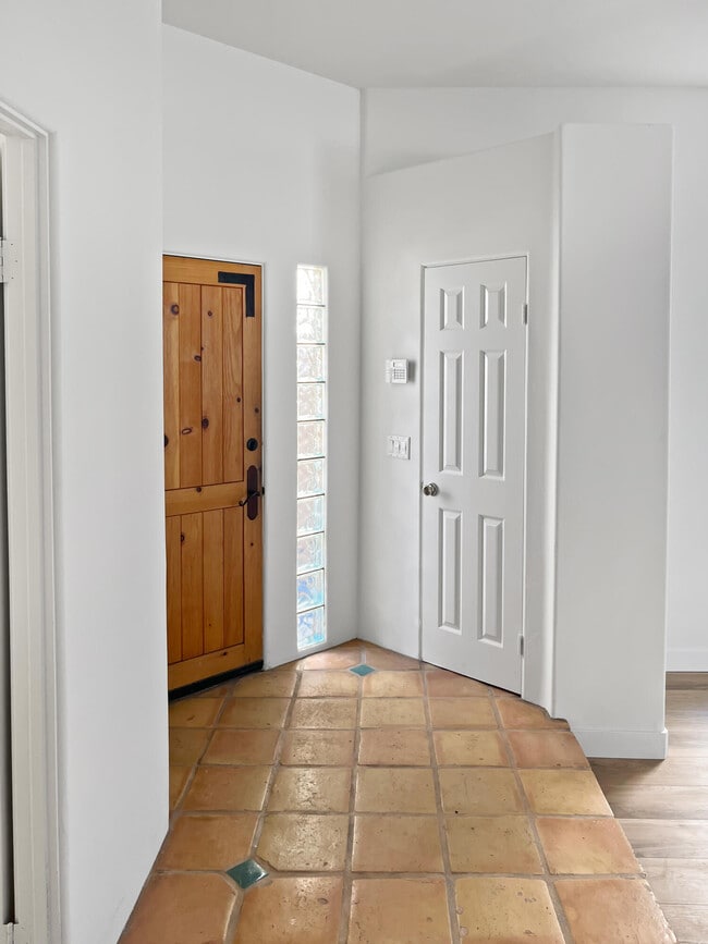 54670 Avenida Alvarado in La Quinta, CA - Building Photo - Building Photo