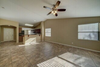 7252 S 46th Ln in Phoenix, AZ - Building Photo - Building Photo
