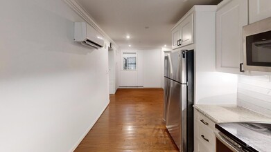 96 Warren St in Boston, MA - Building Photo - Building Photo