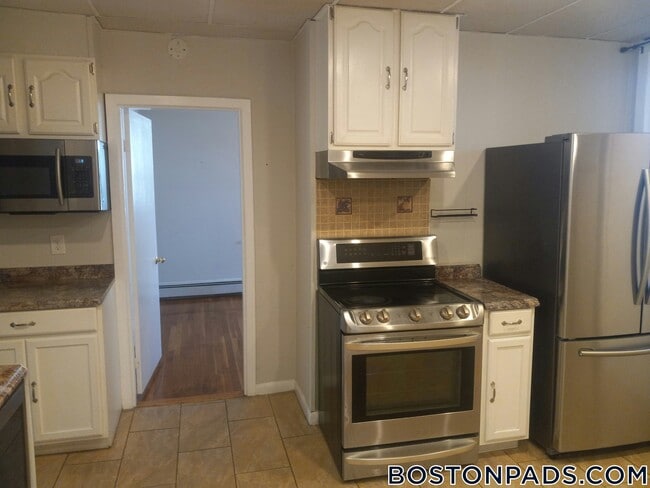 property at 823 Dorchester Ave