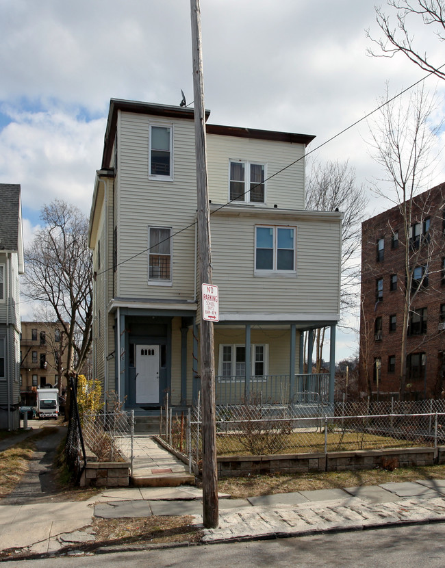 118 Locust Hill Ave in Yonkers, NY - Building Photo - Building Photo