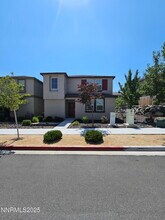 9774 Silver Dollar Ln in Reno, NV - Building Photo - Building Photo