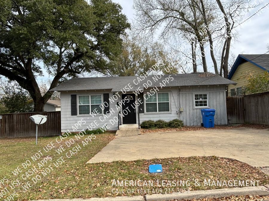 225 Moody St in Lufkin, TX - Building Photo