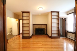 195 Sherman Ave in New Haven, CT - Building Photo - Interior Photo