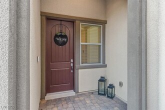 8876 Trotternish Rdg in Las Vegas, NV - Building Photo - Building Photo