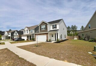 1052 Ashcroft Cir in Columbia, SC - Building Photo - Building Photo