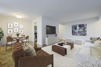 2700 Bathurst Street in Toronto, ON - Building Photo - Building Photo