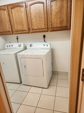 1105 Estate Dr in Johnson City, TN - Building Photo - Building Photo