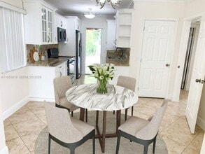 3521 SW 23rd St in Miami, FL - Building Photo - Building Photo