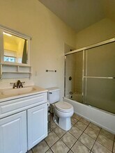 184 Naples Rd, Unit 3 in Brookline, MA - Building Photo - Building Photo