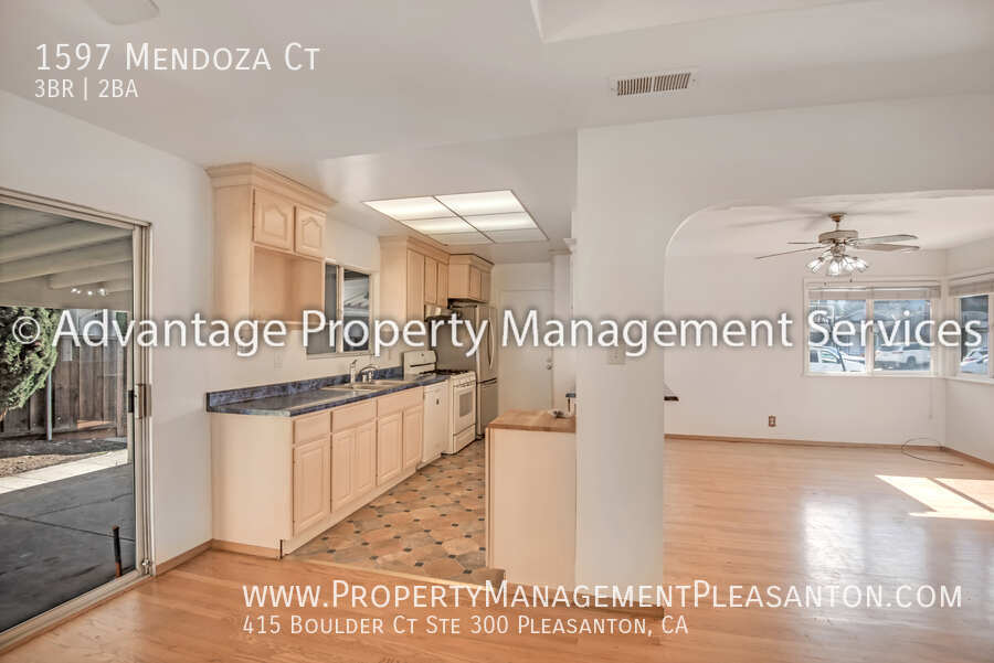 1597 Mendoza Ct in Pleasanton, CA - Building Photo