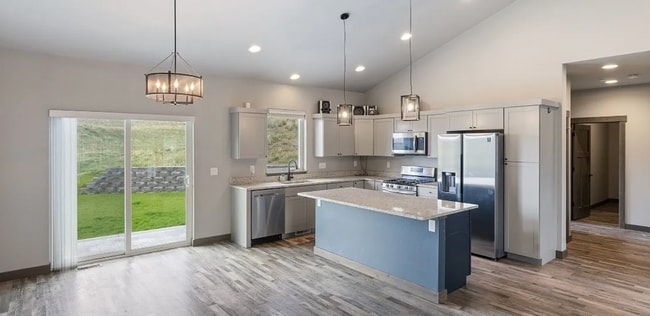 1215 Sweetgrass Ln in Livingston, MT - Building Photo - Building Photo