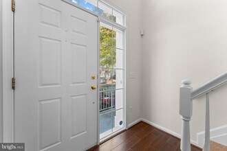 4133 Grover Glen Ct in Fairfax, VA - Building Photo - Building Photo