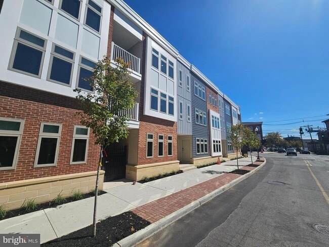 property at 200 Hamilton Ave