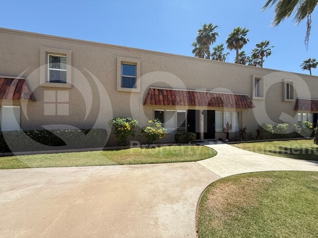 property at 1320 E Bethany Home Rd