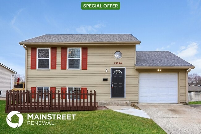 property at 19246 E Ponca Dr