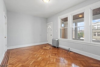 45 Norwood Ave in Irvington, NJ - Building Photo - Building Photo