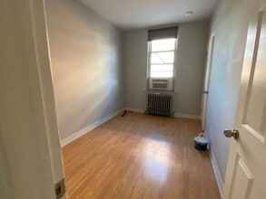 1815 Tasker St in Philadelphia, PA - Building Photo - Building Photo