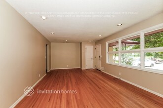 6602 36th Ave N in Minneapolis, MN - Building Photo - Building Photo