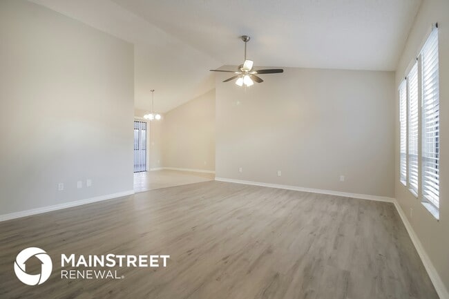 property at 2501 Dorothy Cir
