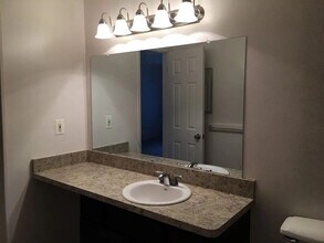 2930 Olden Oak Ln in Auburn Hills, MI - Building Photo - Building Photo