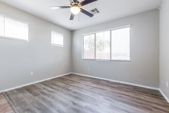 1312 S Boulder Ct in Gilbert, AZ - Building Photo - Building Photo