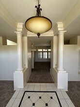 1515 Fieldspring Dr in Bakersfield, CA - Building Photo - Building Photo