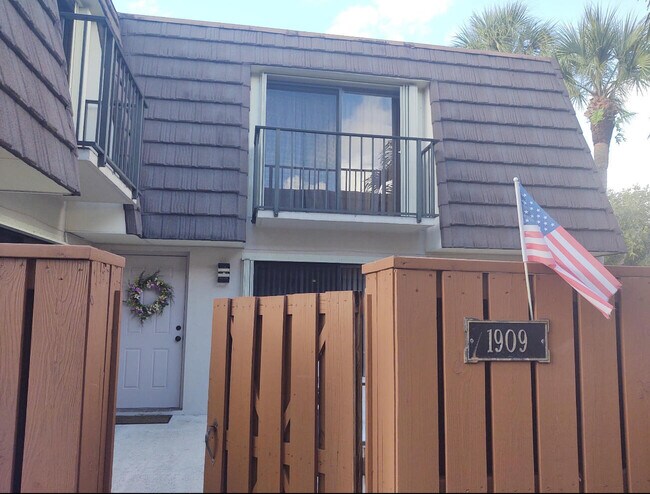 1909 19th Ct in Jupiter, FL - Building Photo - Building Photo