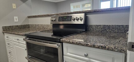 450 Bollinger Canyon Ln in San Ramon, CA - Building Photo - Building Photo