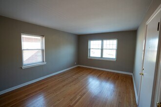 5608 Chippewa St, Unit 2W in St. Louis, MO - Building Photo - Building Photo