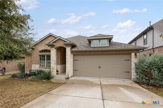 8113 Cannon Ct in Lago Vista, TX - Building Photo - Building Photo